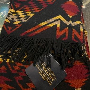 NWT Pendleton scarf